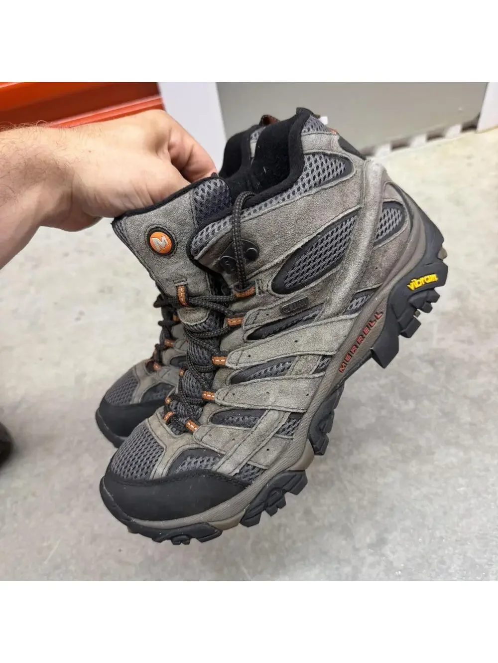 Merrell Moab 3 Mid Waterproof grey hiking boots size 9.5 MENS